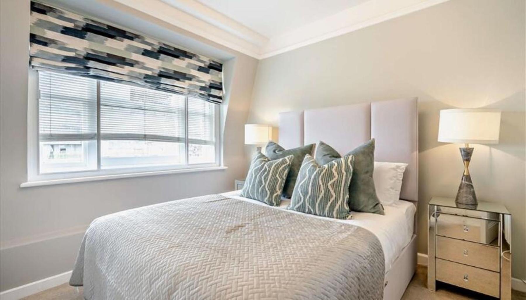 Knightsbridge Cosy 2 Bedroom Central Location
